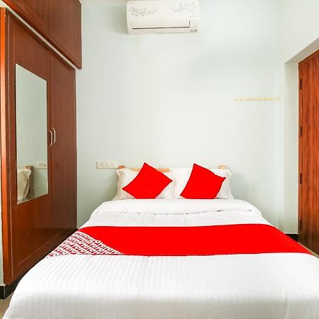 Oyo 71549 Shri Sai Apartments Mettuppalaiyam  Luaran gambar