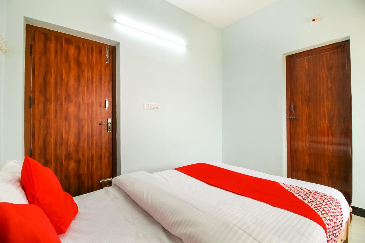 Oyo 71549 Shri Sai Apartments Mettuppalaiyam  Luaran gambar